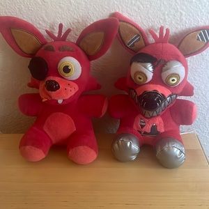 2 Five Nights At Freddy Foxy and Nightmare Foxy Plush